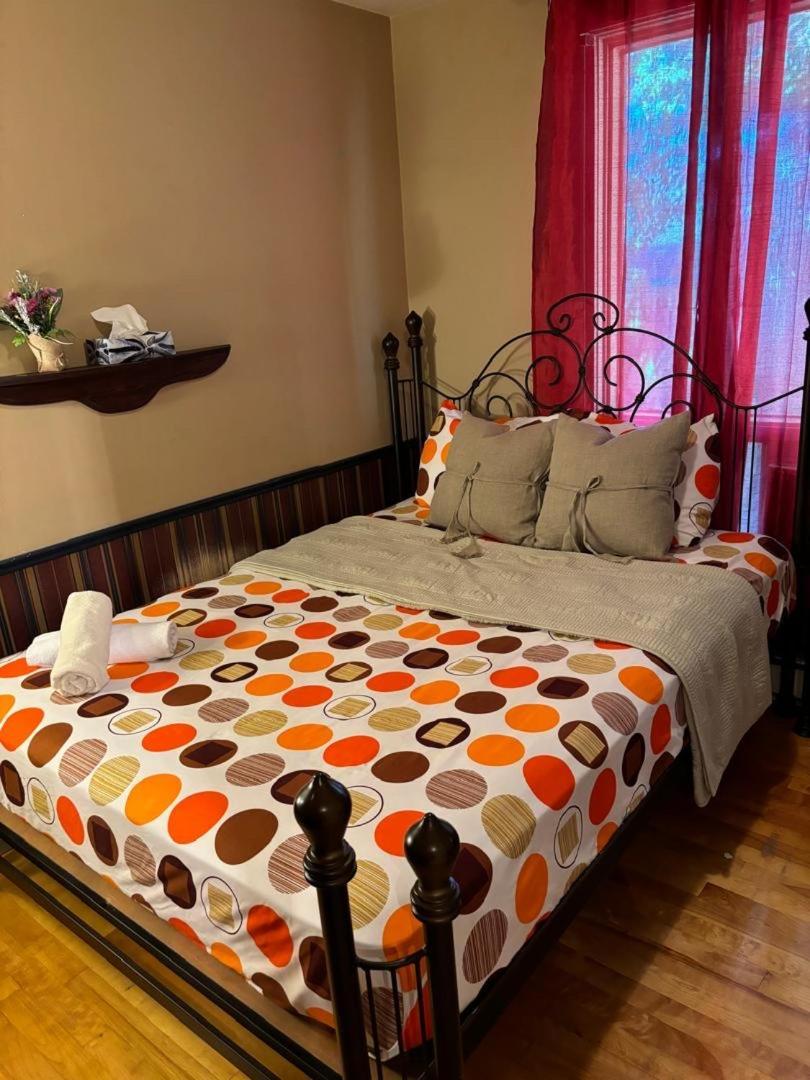 Tinga Home Chicoutimi Стая снимка